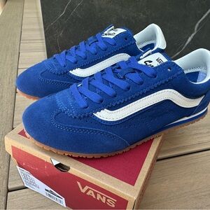 Vans Super Low Pro suede true blue, women’s 6, brand new